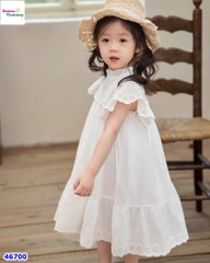 Đầm Luca trắng sát nách hoa