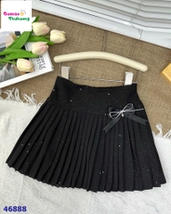 Chân váy xếp ly đen đính nơ