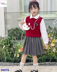 Set 3: sơ mi, chân váy xám, gile đỏ Kitty (tặng túi đeo)