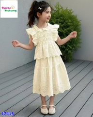 Set váy XXY kem dập hoa