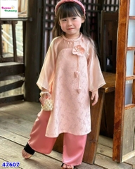 Áo dài Cúc Chi hồng thêu hoa