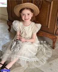 Đầm tiệc kem ren hoa