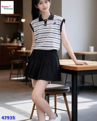 Set DDH áo polo sọc xanh, váy đen