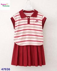 Set DDH áo polo sọc đỏ, váy đỏ