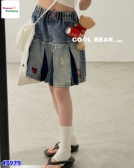 Chân váy jean CB chữ đỏ
