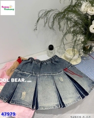 Chân váy jean CB chữ đỏ