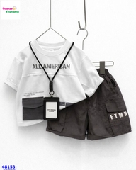 Set áo trắng All American, quần kaki xám