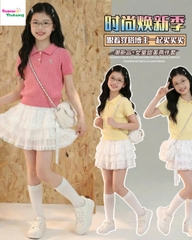 Set áo polo hồng, váy trắng