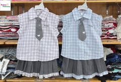 Set sơ mi caro xanh, váy xếp ly