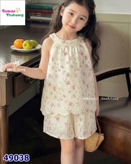 Set J&J áo yếm kem hoa hồng