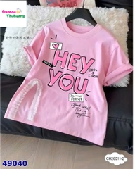 Set ChoHee áo hồng Hey You, chân váy tầng trắng