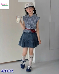 Set sát nách sọc caro xanh + váy jean