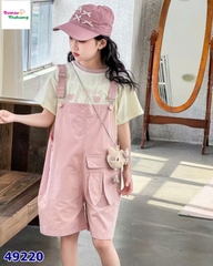 Set yếm hồng , áo in trái tim