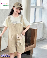 Set yếm xanh, áo in trái tim