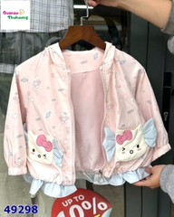 Áo khoác hồng Kitty viền xanh dương