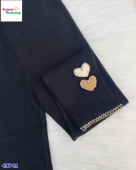 Legging đen thêu trái tim