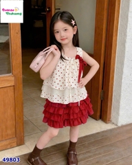 Set áo chấm bi đỏ, chân váy tầng
