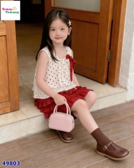 Set áo chấm bi đỏ, chân váy tầng