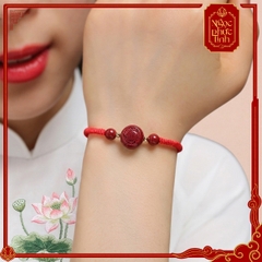 Vòng Tay Chỉ Đỏ Dây Kết 12 Hoa Giáp