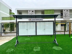Bảng Tin Di Động Có Cửa Kính Lùa - Mái Che
