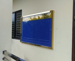 Bảng Thông Tin Công Ty Treo Tường Khung Inox Vàng