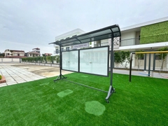 Bảng Tin Di Động Có Cửa Kính Lùa - Mái Che