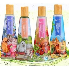 sữa tắm nước hoa nắp gỗ