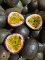 Chanh leo chín tím tự nhiên
