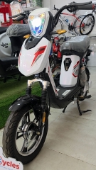 Cap A AVA LUXURY màu Trắng
