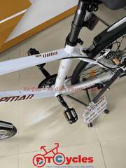 Xe đạp Touring CHAPMAN Bánh 600 Có đề màu Trắng-Bạc