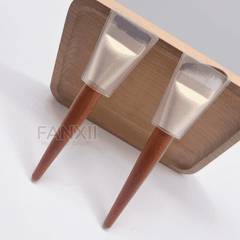 Tawny - Cọ Đầu Dẹt Vát Hình Oval Dàn Trải Tán Kem Nền