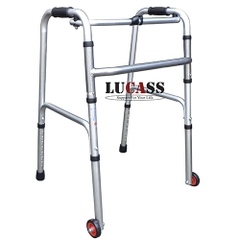 Khung tập đi có 2 bánh xe phía trước Lucass W-47