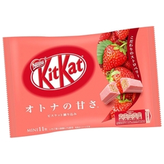 Bánh Kitkat vị dâu tây 11 thanh Nhật Bản 124.3g