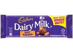Socola hạnh nhân Cadbury Dairy Milk Malaysia 90g