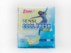 Băng vệ sinh Diana Sensi Cool Fresh hương hoa cúc mát dịu siêu mỏng không cánh 8M