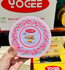 Thanh yến mạch OAT Festive collection Yogee Malaysia 132g