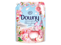 Nước xả vải Downy xuân Hàn Quốc 2,5L