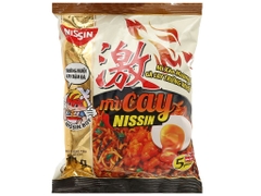 Mì xào Nissin hương vị gà cay trứng muối 71g