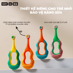 Bàn chải đánh răng cán lượn sóng cho trẻ em, màu hồng và cam.