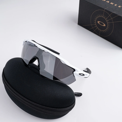 OAKLEY 0OO9208