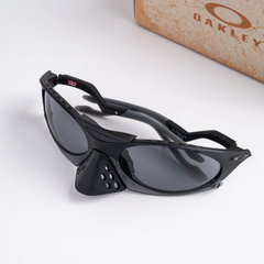 OAKLEY 0OO9437