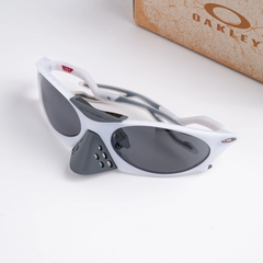 OAKLEY 0OO9437