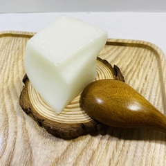 Sáp ong cục vàng trắng