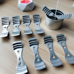 Dụng cụ giữ bấc, giá đỡ bấc làm nến nhiều loại