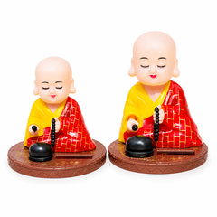 Tượng phật chú tiểu gõ mõ tụng kinh trang trí taplo ô tô, bàn thờ, chạy bằng năng lượng mặt trời