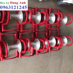 con lăn đơn nhựa kéo dây điện