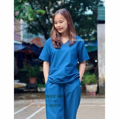Bộ scrubs bác sĩ, kỹ thuật viên màu Xanh Navy (Xanh Sẫm) Cotton Cao Cấp - đồng phục spa, nha khoa, phòng khám, dược sỹ