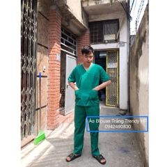 Bộ scrubs cổ tim màu Xanh LÁ- bộ scrubs bác sĩ, kỹ thuật viên,đồng phục spa, thẩm mỹ viện, nha khoa, phòng khám chất phổ thông