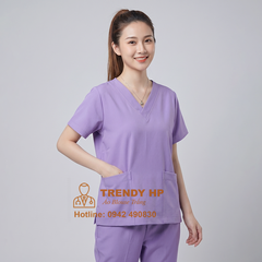 Bộ scrubs bác sĩ, kỹ thuật viên Cotton Cao Cấp màu Tím cho bệnh viện, phòng khám, thẩm mỹ viện, spa