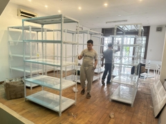 Kệ v lỗ 5 tầng rộng 60 dài 1m2 cao 2m
